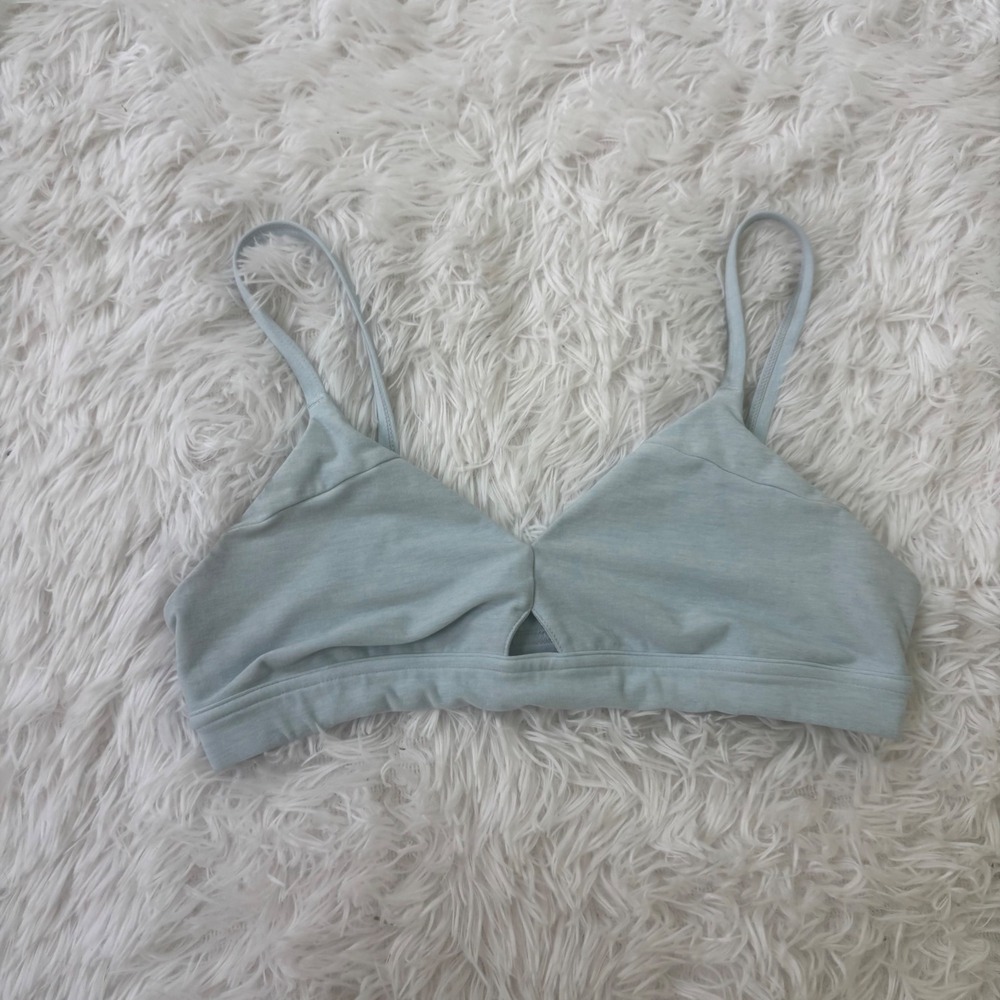 Alo Yoga Lounge Bra in Powder Blue Heather Size Small